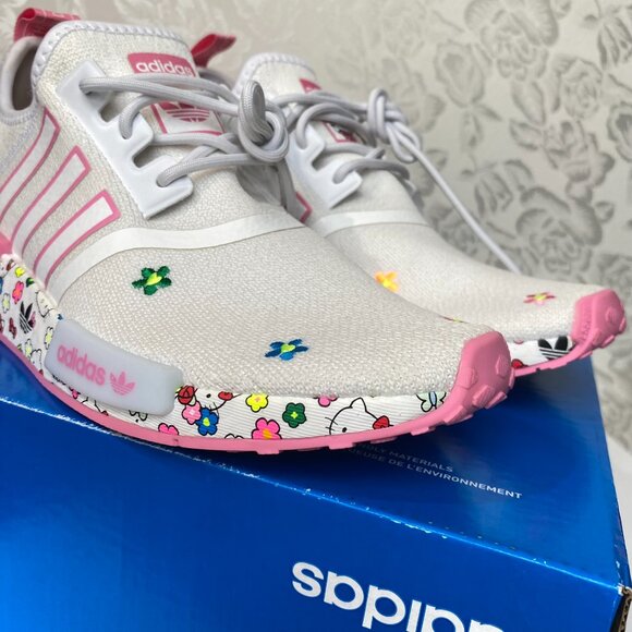 Size 6.5 Hello Kitty Adidas Originals NMD R1 White Pink IE8289 - Picture 8 of 16